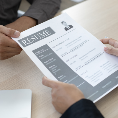 primo piano su un cv