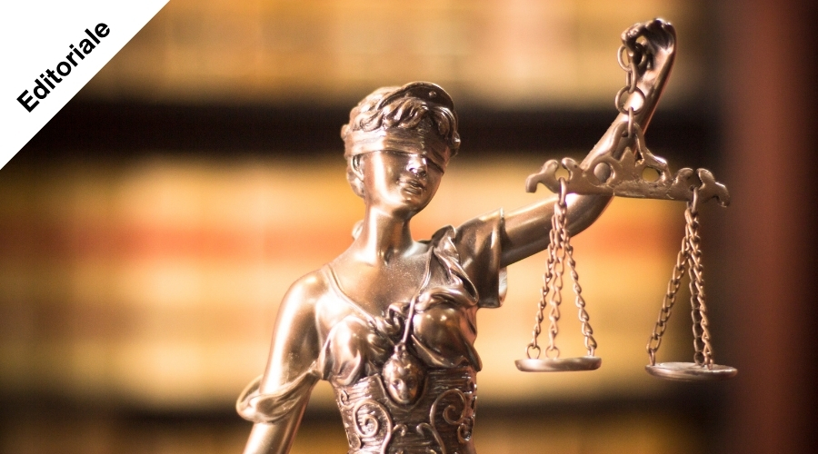 Nuove generazioni e professione legale. L'immagine rappresenta la giustizia